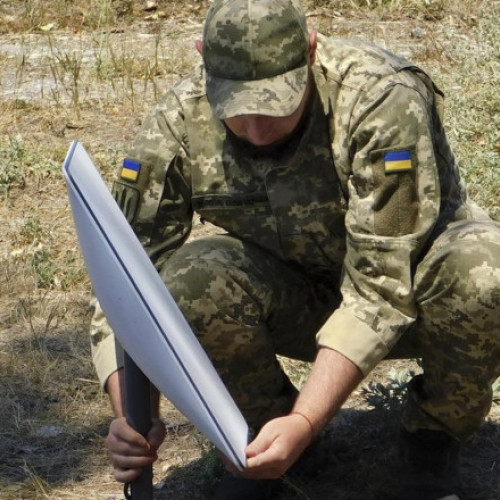 Ucraina se confruntă cu riscuri legate de comunicatiile prin satelit