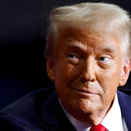Trump vrea să aducă producția de iPhone-uri în SUA