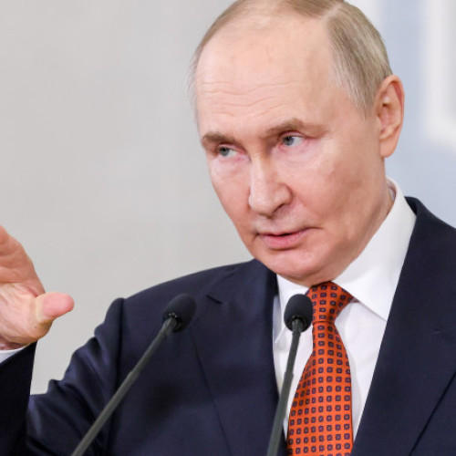 Vladimir Putin consideră că Uniunea Europeană este un pitic politic care și-ar fi pierdut suveranitatea