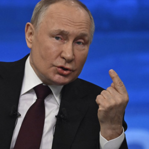 Putin acuză politica energetică germană și critică șefa diplomației germane