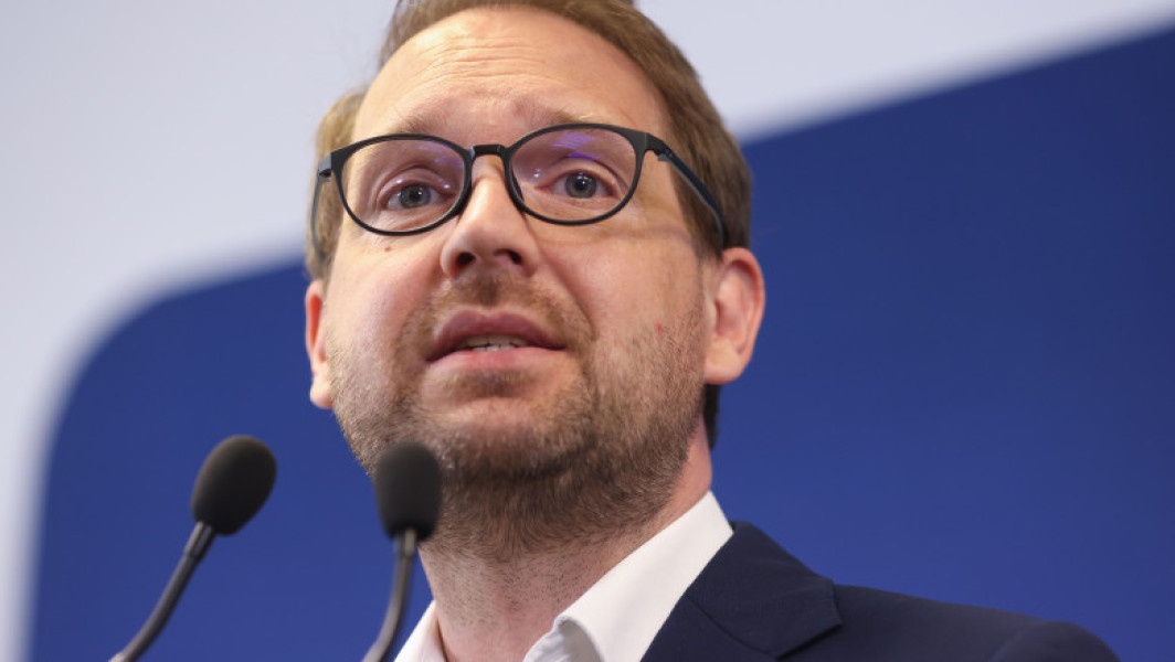 USR cere respectarea cotei de 20% la numirile politice din Guvern