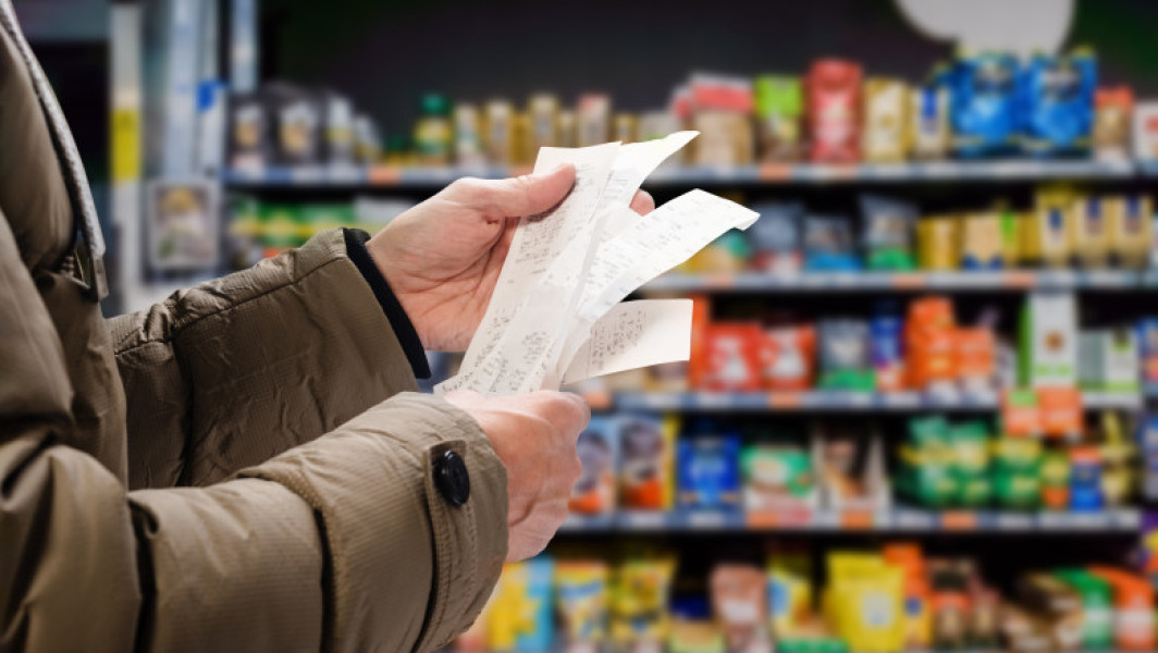 Prețurile alimentelor de bază au crescut ușor în august, sub nivelul majorării TVA