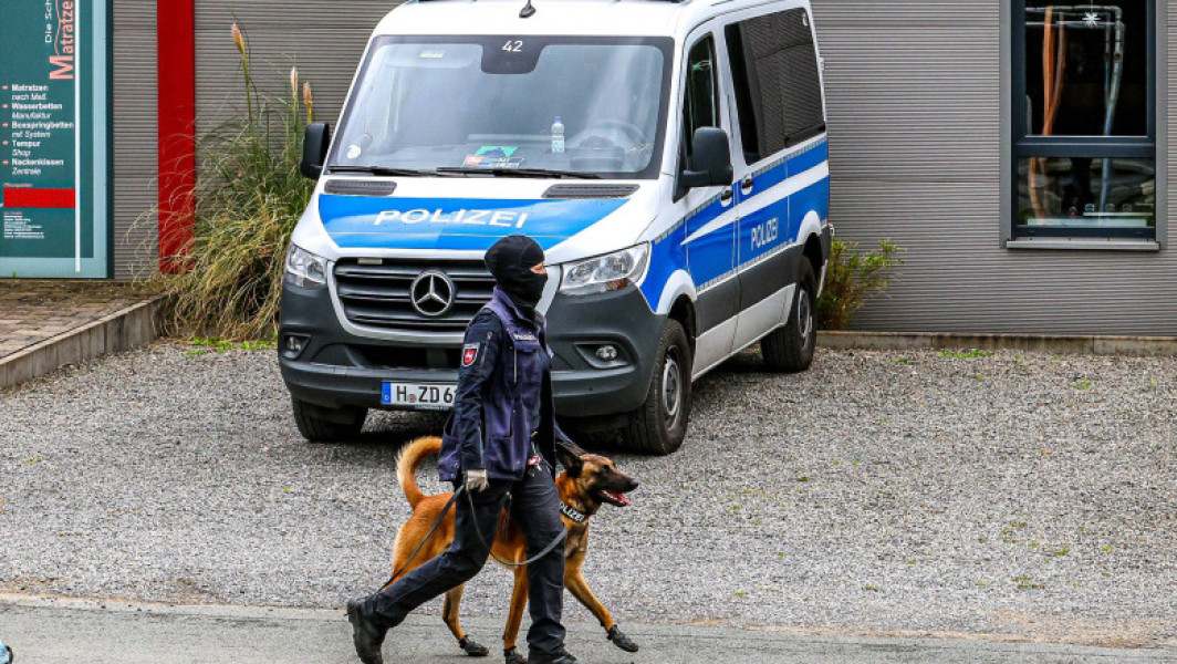 Poliţia germană a ridicat arme în percheziţii la o grupare de extremă dreapta