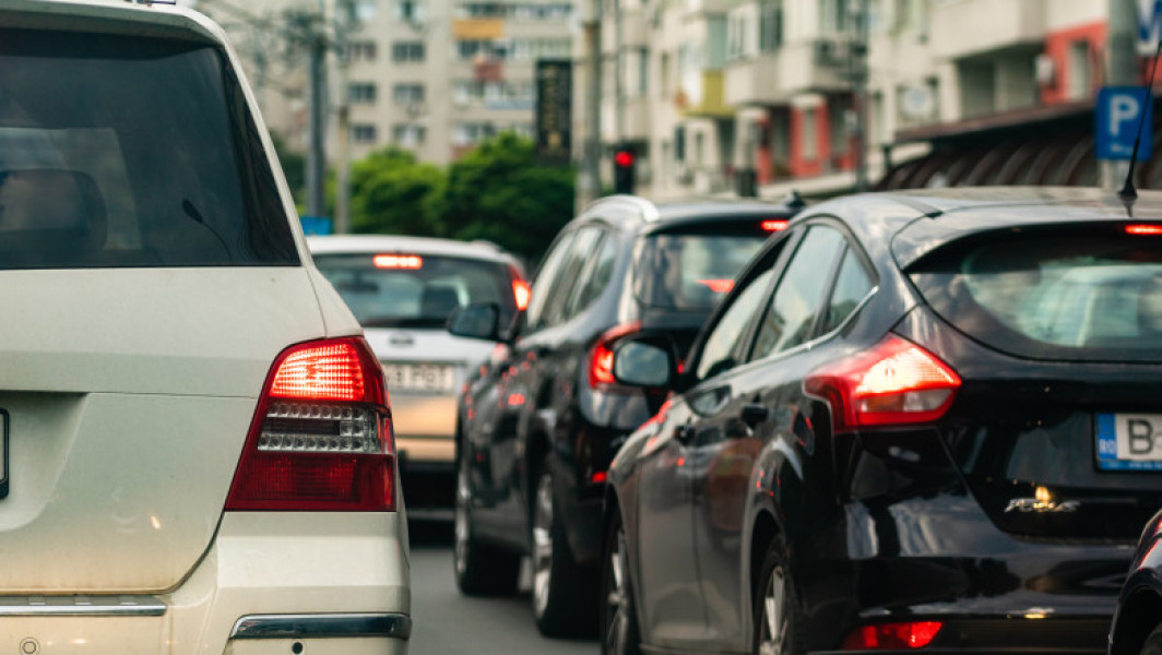 Bucureștiul conduce clasamentul pierderii timpului în trafic, cu schimbări în orele de vârf