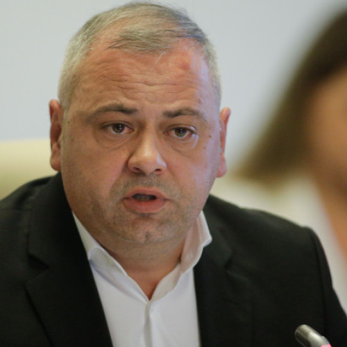 Ministrul Agriculturii îndeamnă la consum de brânză și roșii românești pentru echilibrarea balanței comerciale