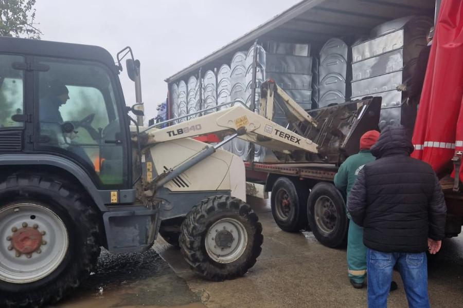 O sută de containere noi pentru colectarea deșeurilor în Fetești
