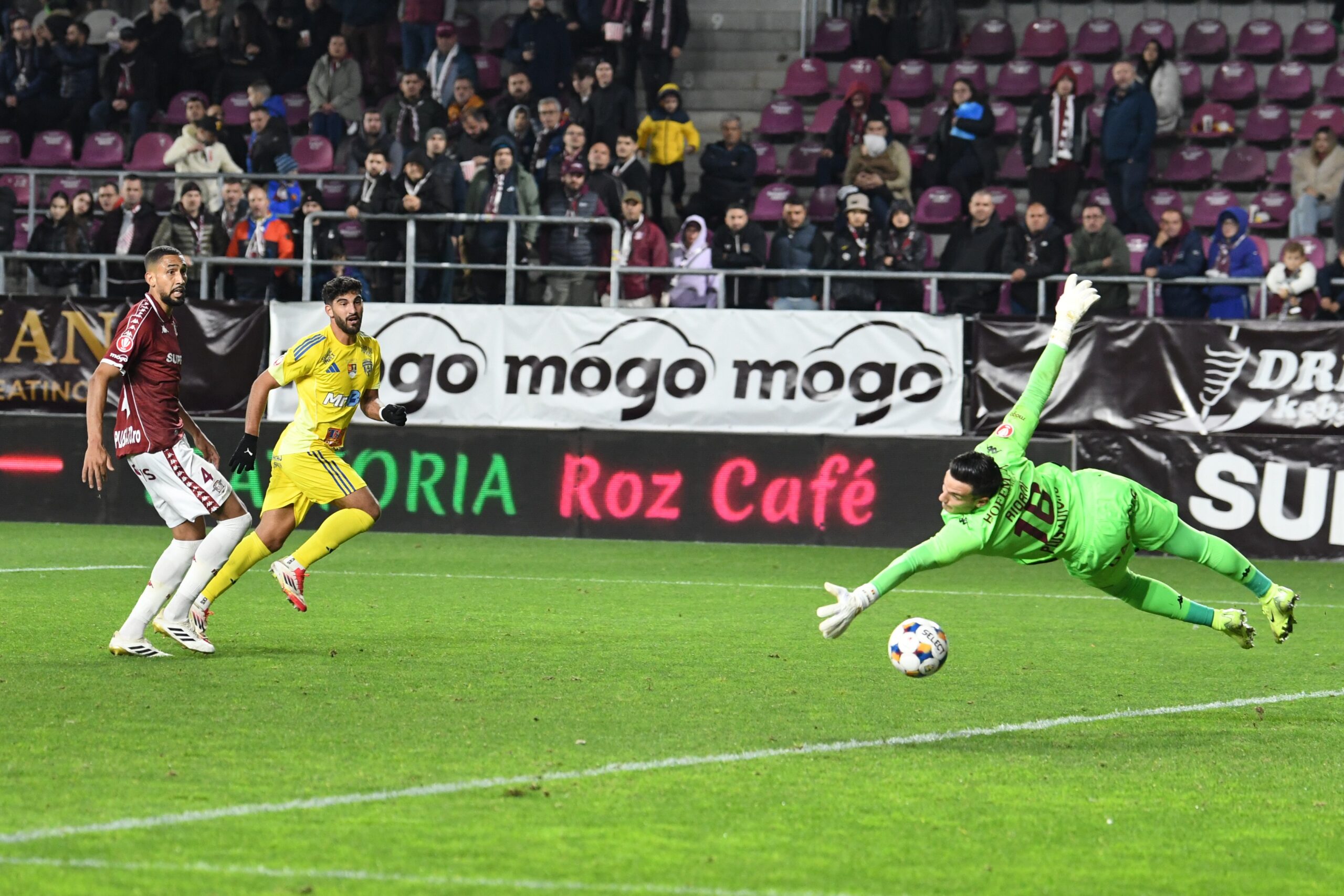 Rapid București învinge clar Unirea Slobozia în etapa a 14-a din SuperLigă