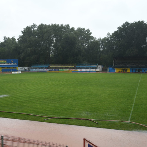 CSM Unirea Slobozia se pregătește pentru Liga 1 pe Stadionul 1 Mai. Investițiile necesare susținerii echipei de fotbal în SuperLigă se apropie de finalizare.