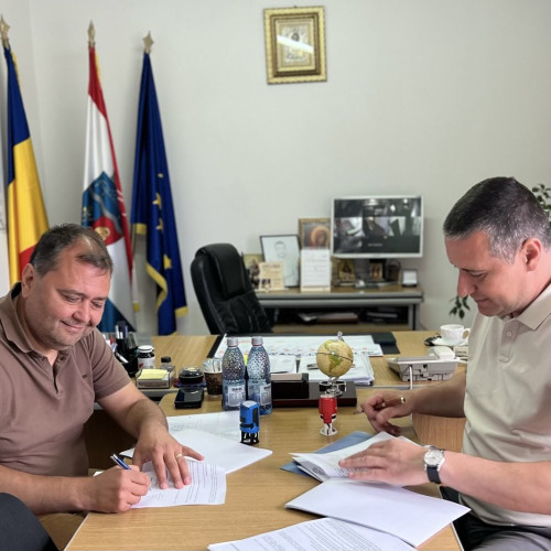 Primarul Fetești semnează contractul pentru reabilitarea energetică a clădirii secției TBC a Spitalului Municipal